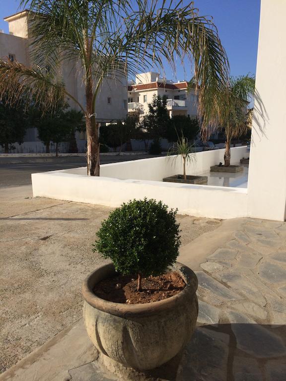 Aphentrika Apartments Protaras Exteriör bild
